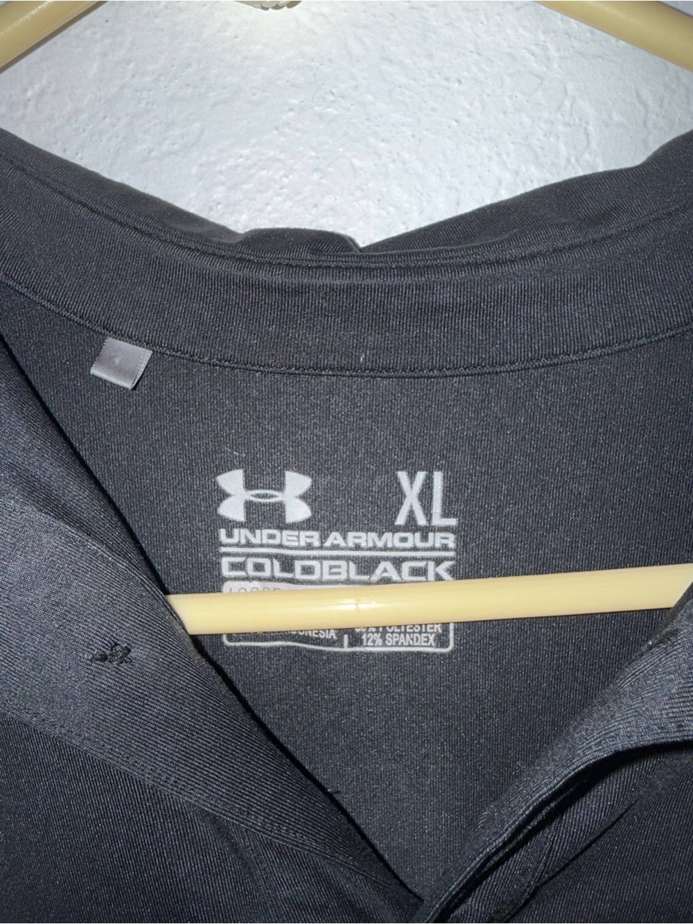 Under Armour Black Men’s Polo with Loara Vista Logo - Picture 2 of 3